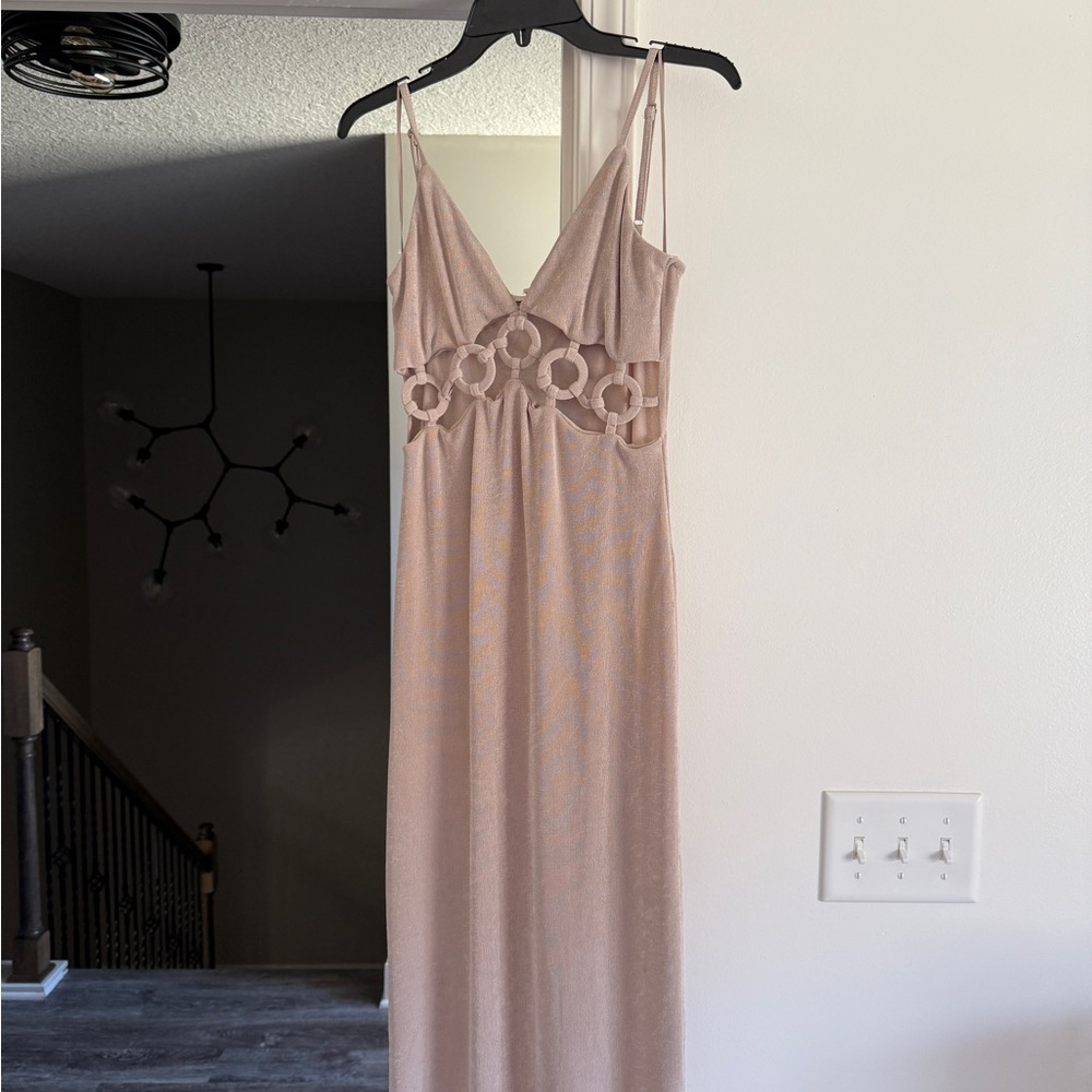 Elegant Beige Sleeveless Dress